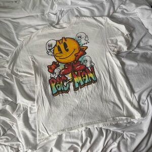 white pac-man graphic t-shirt XL video game